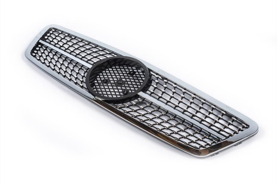 Mercedes C-class W203 2000-2007 Przedni Grill Diamond Silver Zdjęcia 3