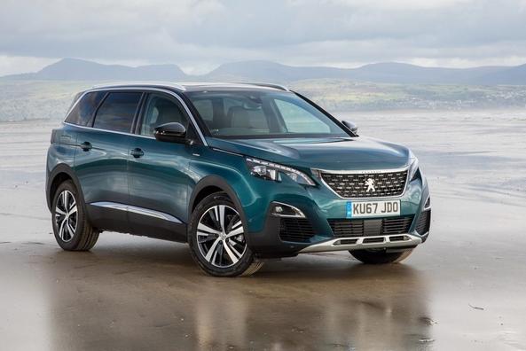 Druga generacja crossovera Peugeot 5008