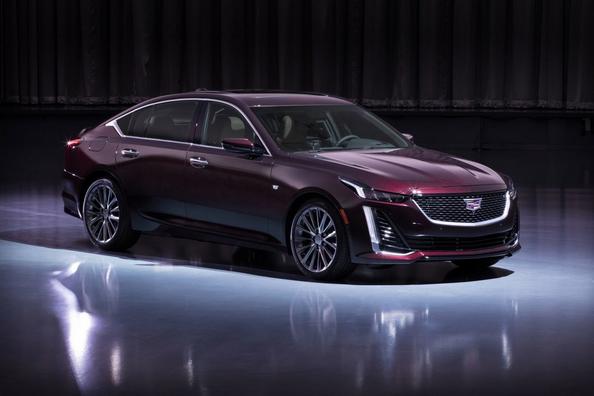 Przegląd nagrody sedan Cadillac CT5