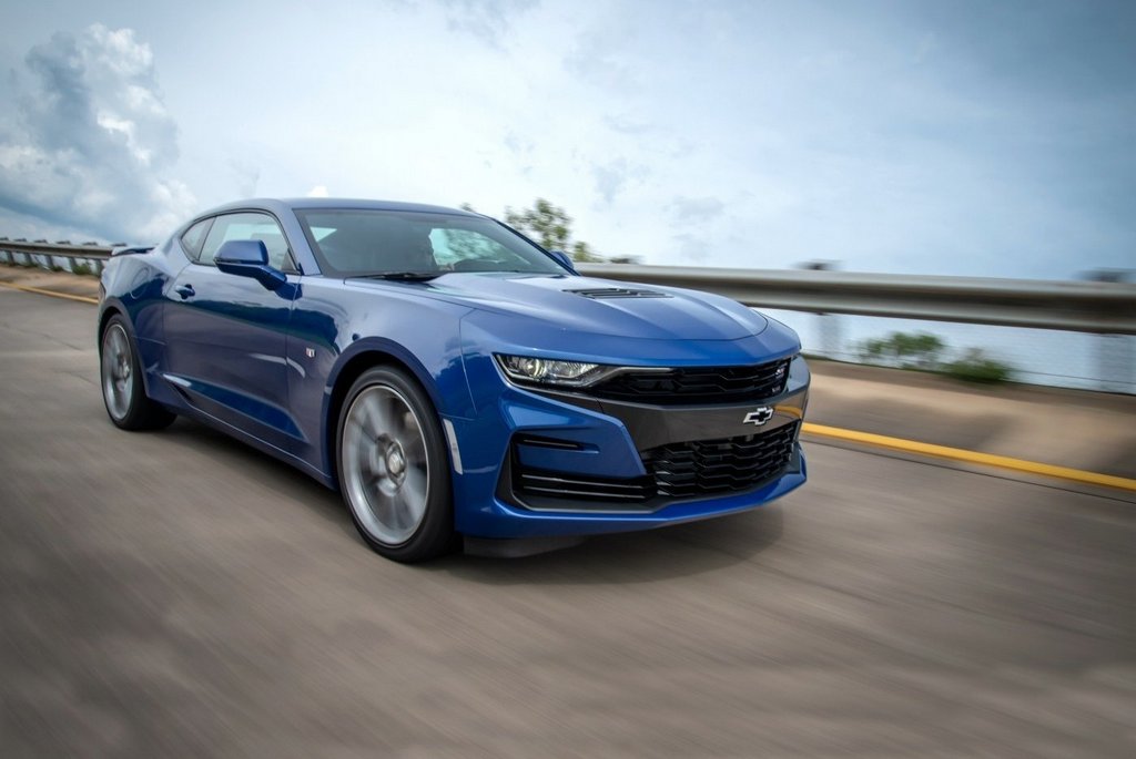 Przestylizowana modyfikacja sportowego coupe Chevrolet Camaro