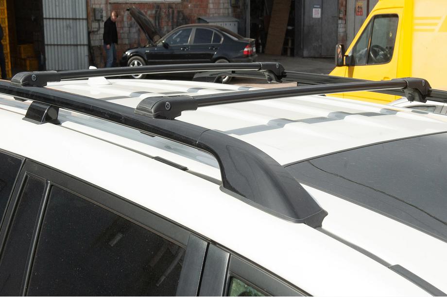 Jeep Grand Cherokee WK 2004-2010 Belki dachowe na relingi zamykane na klucz 2008-2015 (2 szt.) Zdjęcia 5