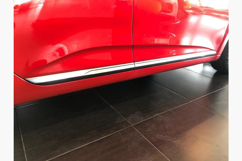 Renault Clio V 2019- Nakładki na Listwy Drzwiowe ze Stali Nierdzewnej Zdjęcia 3