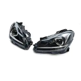 Reflektory przednie LED (2011-2015, Zestaw 2 szt.)