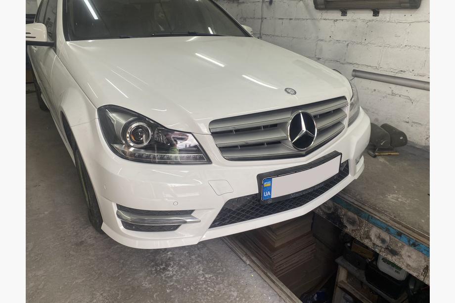 Mercedes C-class W204 2007-2015 Reflektory przednie LED (2011-2015, Zestaw 2 szt.) Zdjęcia 2