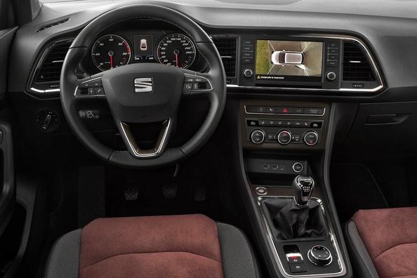 Kompaktowy crossover Seat Ateca Zdjęcie 11