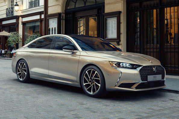 Przegląd nowego nagrody sedan DS 9