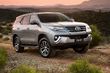 Przegląd ramowej suv Toyota Fortuner zdjęcia 8