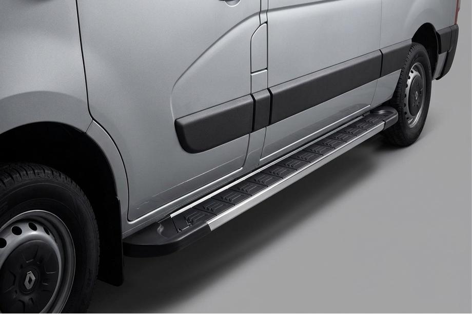 Nissan NV400 2010-2024 Progi Boczné RedLine V1 (2 szt., Aluminium) Image