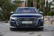Sportowy luksusowej sedan Audi S8 zdjęcia 4