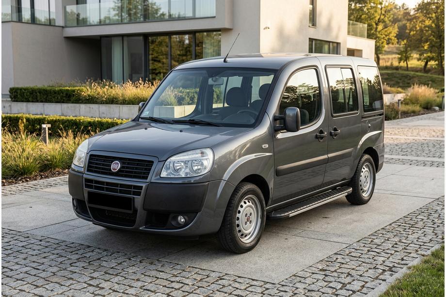 Fiat Doblo I 2005-2010 Progi boczne Bosphorus Grey (2 szt., aluminium) Image