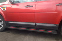 Land Rover Freelander II 2006–2014 Progi Boczné Maya Red (2 szt., Aluminium) zdjęcia 4
