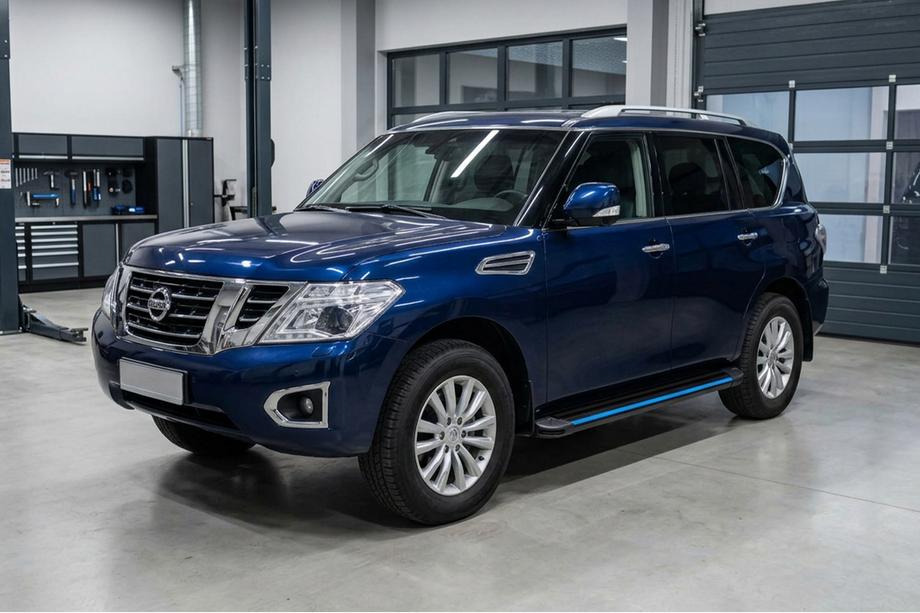 Nissan Patrol Y62 2010-2024 Progi Boczné Maya Blue (2 szt., Aluminium) Image
