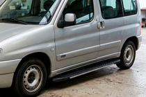 Peugeot Partner 1996-2008 Progi boczne Bosphorus Grey (2 szt., aluminium) zdjęcia 1
