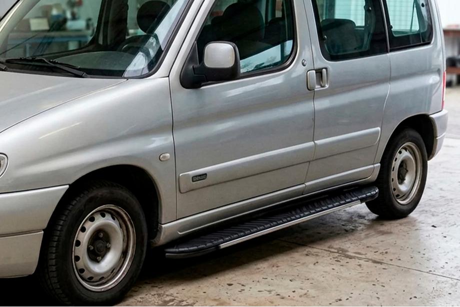 Peugeot Partner 1996-2008 Progi boczne Bosphorus Grey (2 szt., aluminium) Image