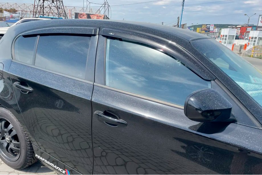 BMW 1 Series E81/E82/E87/E88 2004-2011 Deflektory Okien (4 szt, HIC) Image
