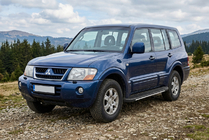 Mitsubishi Pajero Wagon III 1999-2006 Progi boczne Bosphorus Grey (2 szt., aluminium) zdjęcia 1