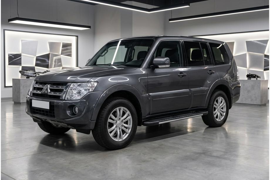 Mitsubishi Pajero Wagon IV 2006-2021 Progi boczne Bosphorus Grey (2 szt., aluminium) Image