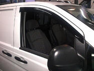Mercedes Vito W639 2004-2014 Deflektory Okien (2 szt, UA) zdjęcia 1