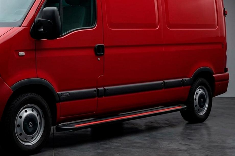 Opel Movano 2004-2010 Progi Boczné Maya Red (2 szt., Aluminium) Image
