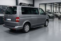 Volkswagen T5 Multivan 2003–2010 Progi boczne Bosphorus Grey (2 szt., aluminium) Krótki Rozstaw Osi zdjęcia 1