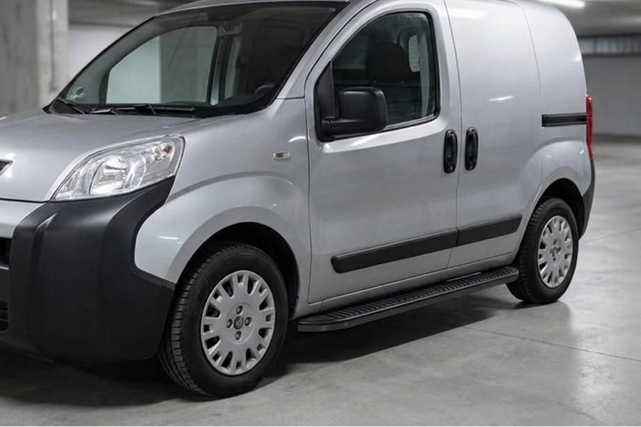 Citroen Nemo 2007-2017 Progi Boczné Tayga Black (2 szt., Aluminium) Image