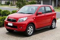 Daihatsu Terios 2006-2017 Progi Boczné Tayga Black (2 szt., Aluminium) zdjęcia 1