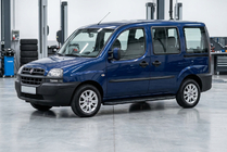 Fiat Doblo I 2001-2005 Progi Boczné Tayga Black (2 szt., Aluminium) zdjęcia 1