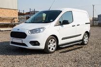 Ford Courier 2014-2023 Progi Boczné BlackLine (2 szt., Aluminium) zdjęcia 1