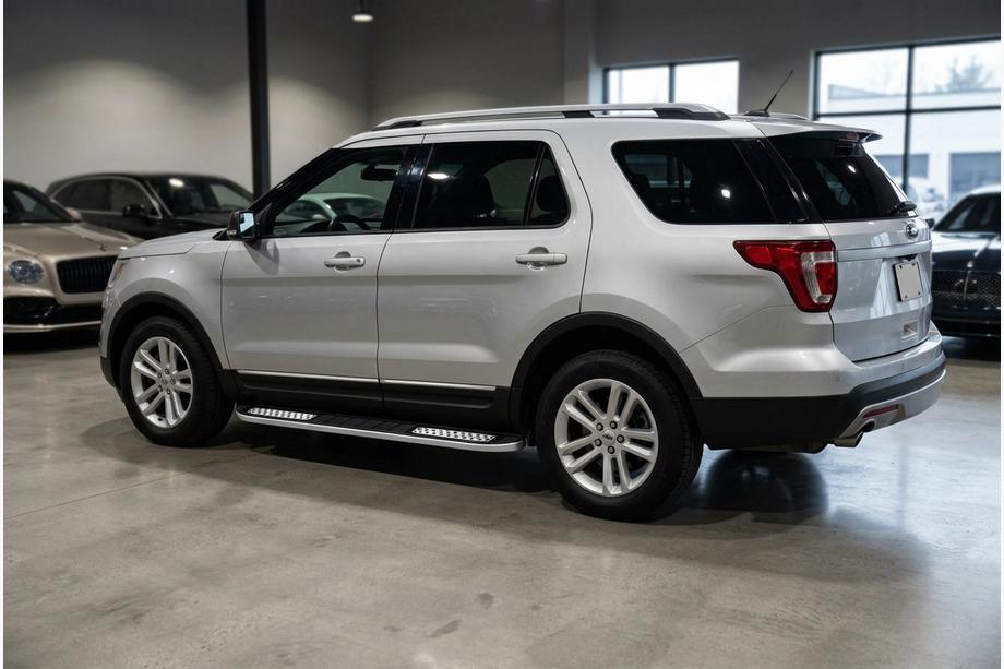 Ford Explorer 2011-2019 Progi Boczné Tayga V2 (2 szt., Aluminium) Image