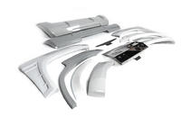 Toyota Land Cruiser 200 2007-2021 Zestaw poszerzeń nadkoli (2016+) zdjęcia 4