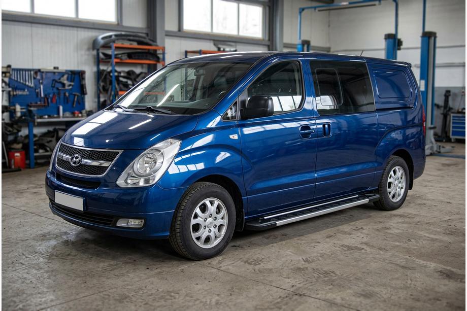 Hyundai H300, H1, Starex 2008-2020 Progi Boczné RedLine V1 (2 szt., aluminium) Image