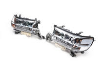 Toyota Land Cruiser 200 2007-2021 Reflektory Przednie 2016+ (ORYGINAŁ) zdjęcia 4