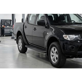 Progi Boczné Tayga Black (2 szt., Aluminium) Mitsubishi L200 2006-2015 zdjęcia 1