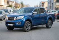 Nissan Navara/NP300 2016- Progi Boczne BlackLine (2 szt., aluminium) zdjęcia 1