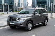 Nissan Patrol Y62 2010-2024 Progi Boczne New Vision Black (2 szt., Aluminium) zdjęcia 1