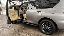 Nissan Patrol Y62 2010-2024 Progi Boczné New Vision Grey (2 szt., Aluminium) zdjęcia 4