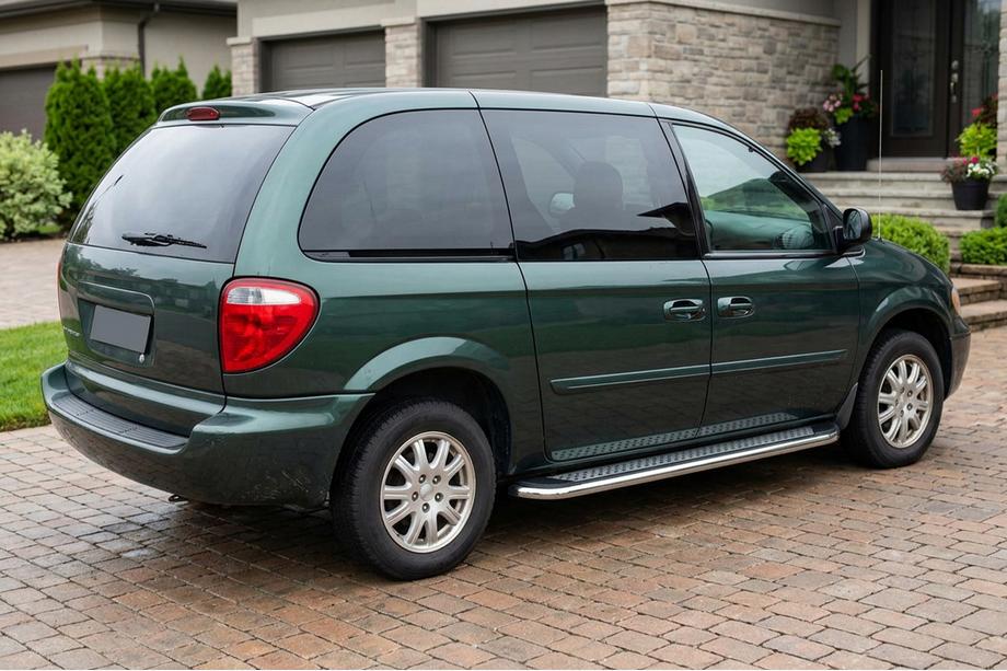 Chrysler Voyager 2001-2007 Progi Boczné Maydos V2 (2 szt., Aluminium) Image