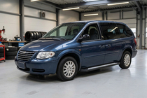 Chrysler Voyager 2001-2007 Progi Boczne New Vision Black (2 szt., Aluminium) zdjęcia 1