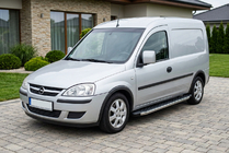 Opel Combo 2002–2012 Progi Boczne BlackLine (2 szt., aluminium) zdjęcia 1
