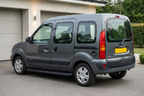 Renault Kangoo 1998-2008 Progi Boczné Tayga Black (2 szt., Aluminium) zdjęcia 1