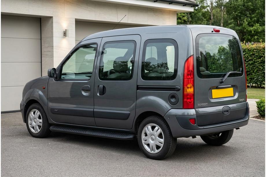 Renault Kangoo 1998-2008 Progi Boczné Tayga Black (2 szt., Aluminium) Image