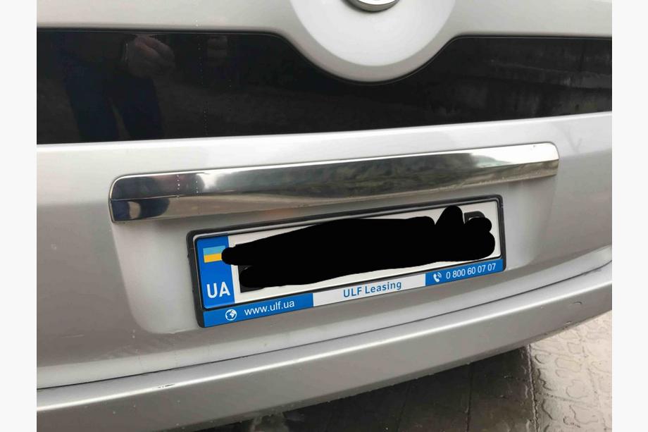 Fiat Fiorino/Qubo 2008-2024 Listwa chromowana nad tablicą rejestracyjną (stal nierdzewna) Zdjęcia 5