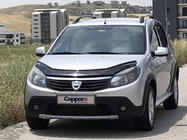 Dacia Sandero 2007-2013 Deflektor maski (EuroCap) zdjęcia 3