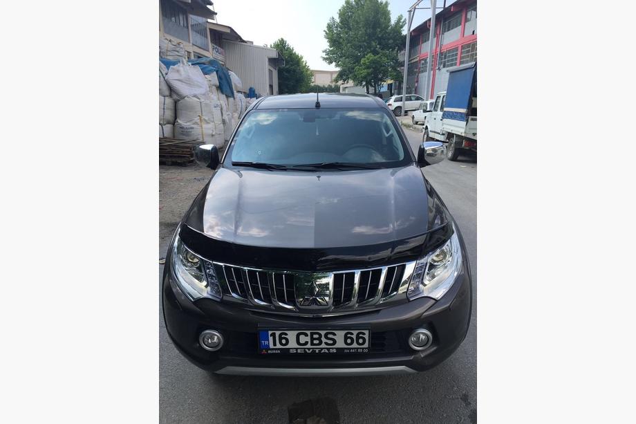 Mitsubishi L200 2015-2024 Deflektor maski (2015-2019, EuroCap) Zdjęcia 10