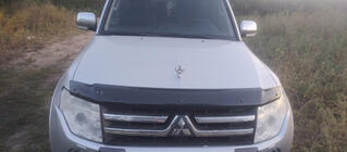 Mitsubishi Pajero Wagon IV 2006-2021 Deflektor maski (EuroCap) zdjęcia 3