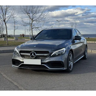Zestaw body kit z pelnym tylnym zderzakiem (AMG C63-designs 2014-2018) zdjęcia 1