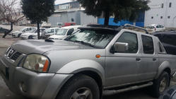 Nissan NP300 1999-2015 Daszek na szybę przednią (czarny połysk, 5mm) zdjęcia 9