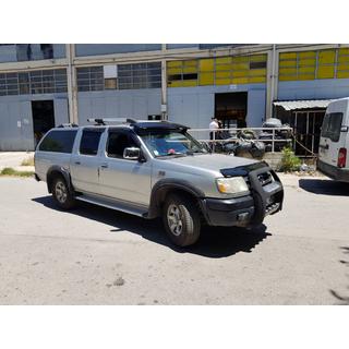 Daszek na szybę przednią (czarny połysk, 5mm) Nissan NP300 1999-2015 zdjęcia 3