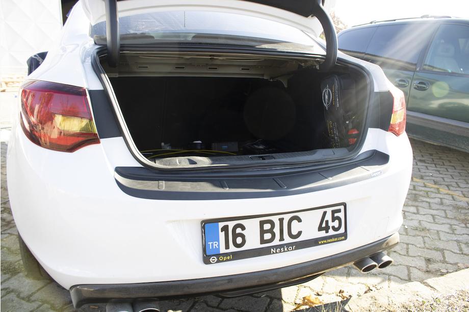 Opel Astra J 2009-2015 Nakładka na Tylny Zderzak EuroCap (Sedan, ABS) Zdjęcia 3