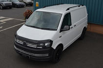 Volkswagen T6 2015-2024 Deflektor maski (EuroCap) zdjęcia 5